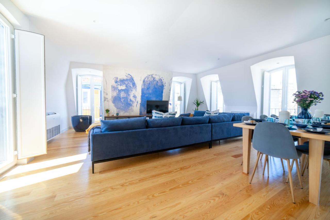 Blue By The River 4 - Unique Penthouse Duplex With A View Лісабон Екстер'єр фото